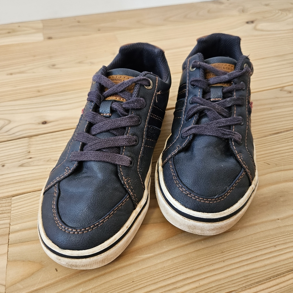 LEVI'S BOY leather sneakers, size 2
